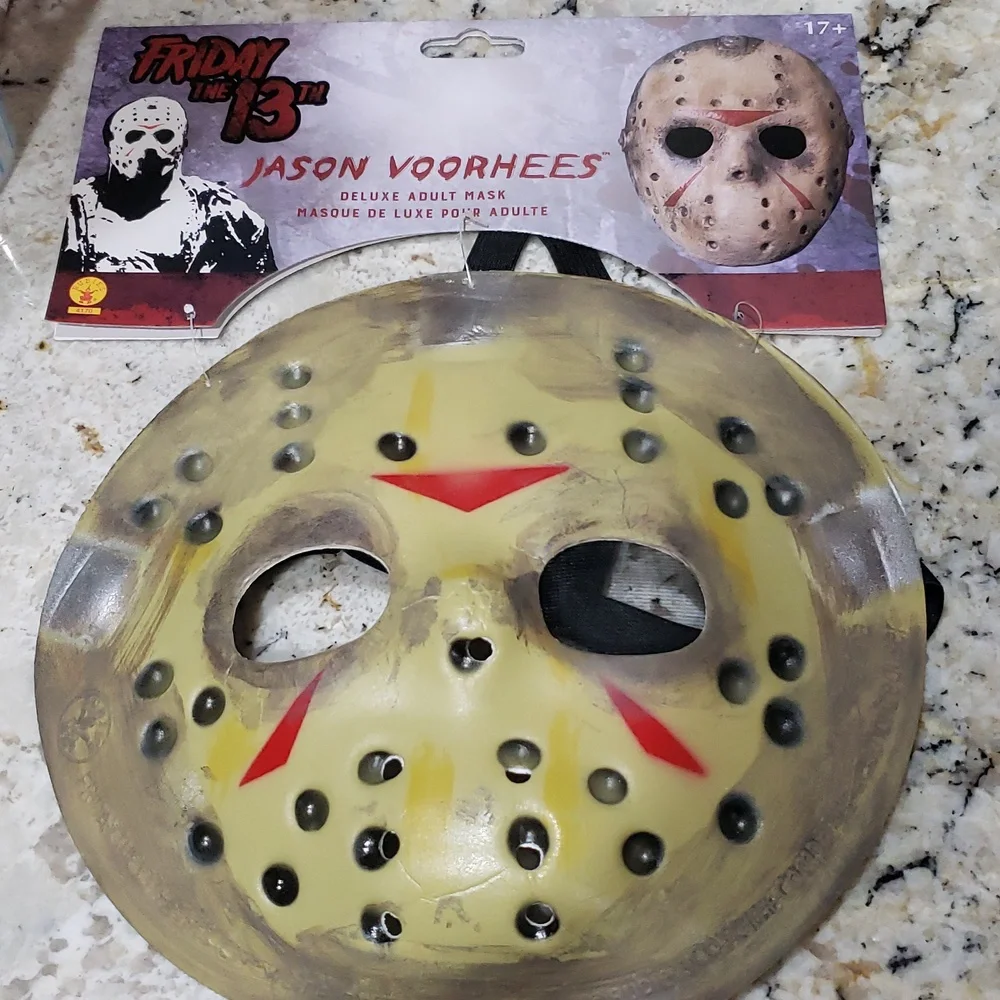 Jason mask NWT Friday 13th Costume
